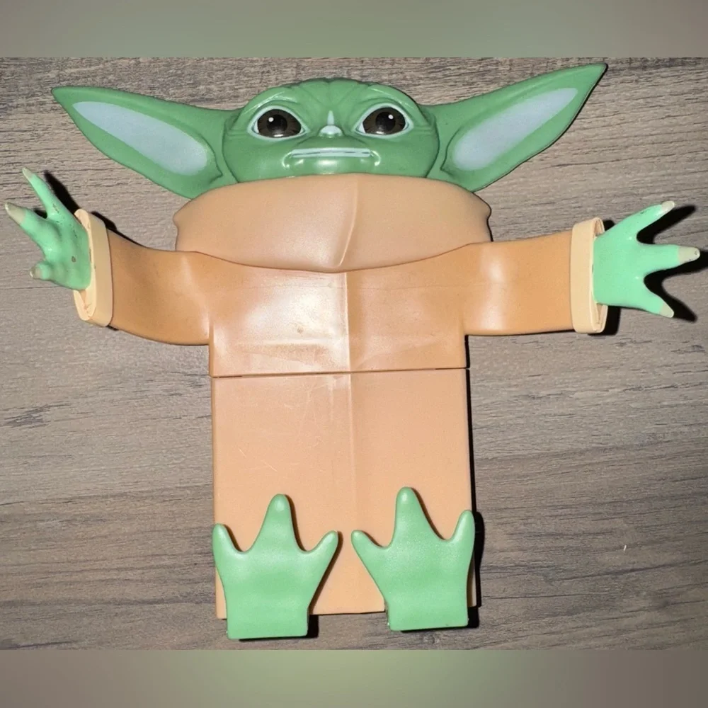 Star Wars Mandalorian The Child Baby Yoda Phone Holder & Stand Phone Accessory